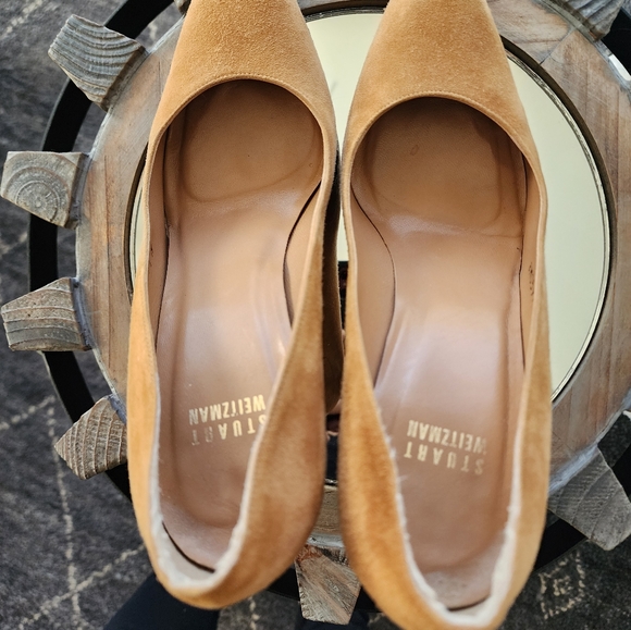 Stuart Weitzman - Picture 2 of 5